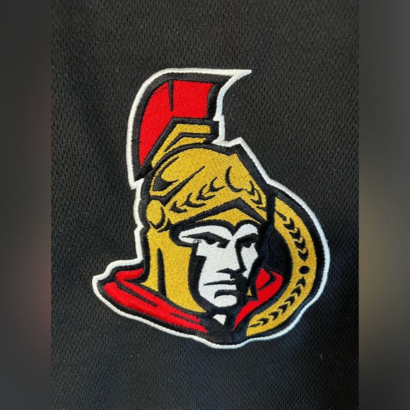 NHL Senators Dog Jersey size XXL, (30-32”chest) dog clothing, jersey for pets - Picture 5 of 8